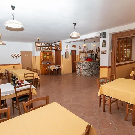 Na Hribu Farm stay