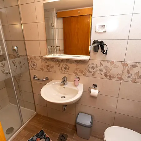 Na Hribu Smještaj na farmi *