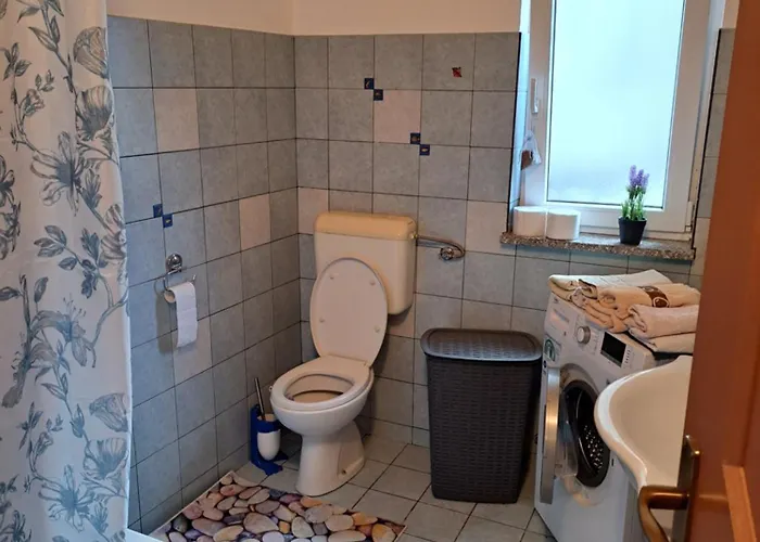 Bivanje na kmetiji Na Hribu *